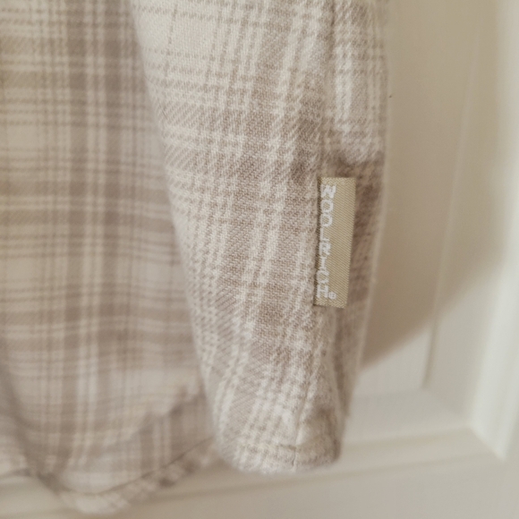 Woolrich Women's Large Cotton Flannel Plaid Shirt Cream and Tan - Picture 5 of 10